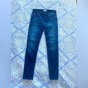 NWOT Hudson Krista cropped skinny Jean with raw hem. Size 26